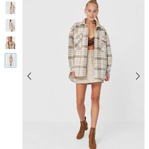 NWT Stradivarius Plaid Shacket in Brown XS
